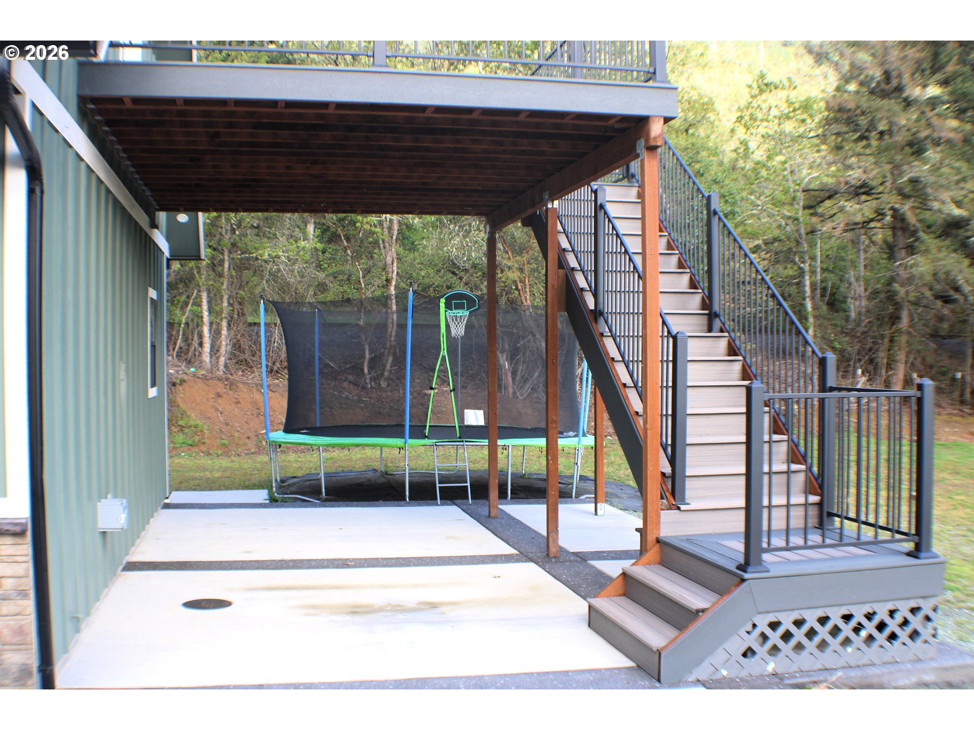 3716 Weaver Road Riddle, OR 97469 - Photo 17 of 48 Loft