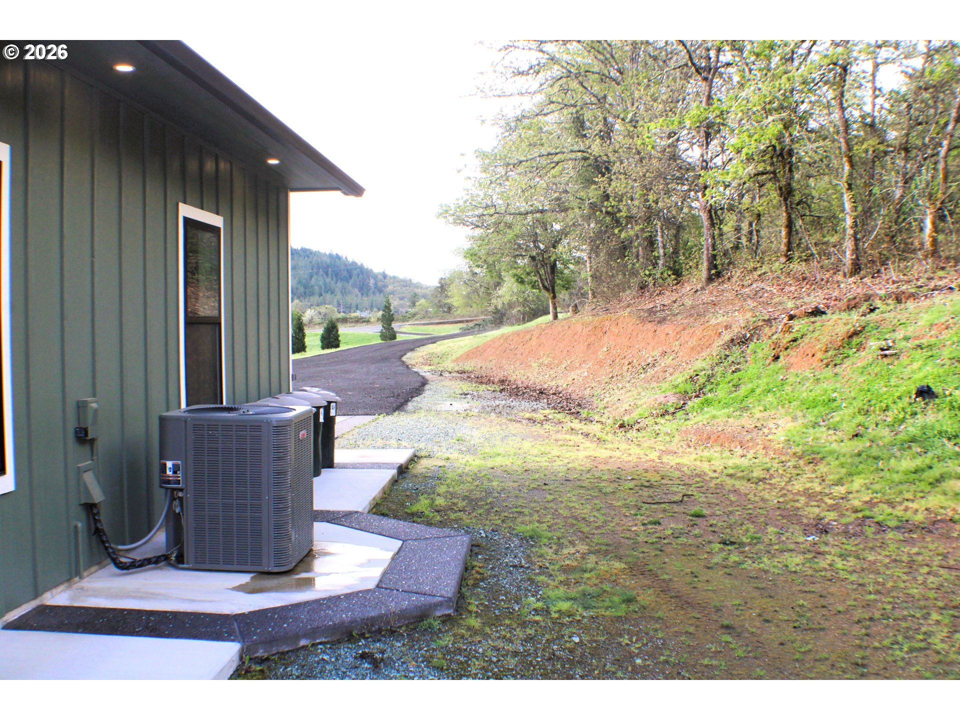 3716 Weaver Road Riddle, OR 97469 - Photo 19 of 48 Bathroom