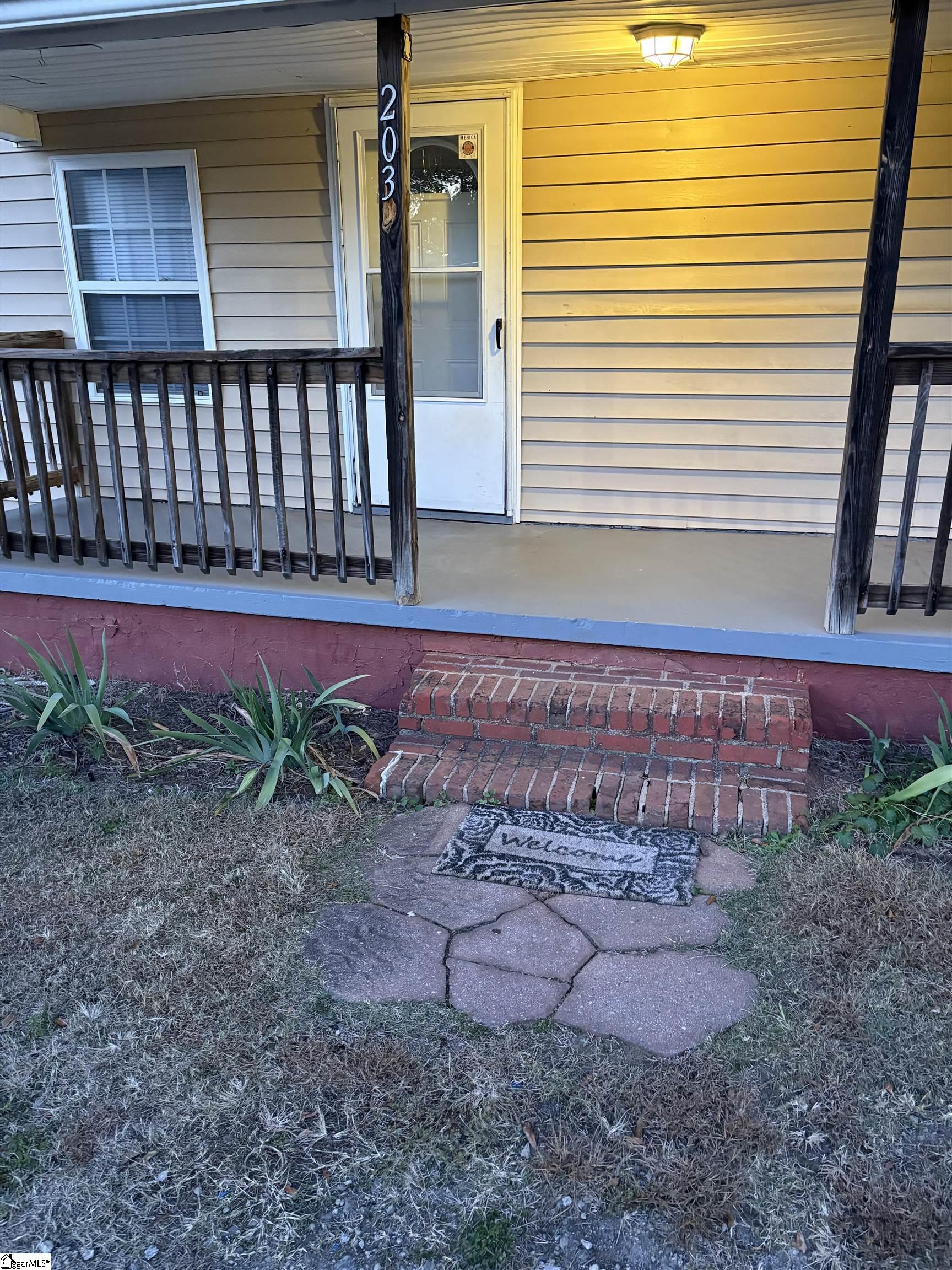 203 West Beattie Street Liberty, SC 29657 - Photo 9 of 35