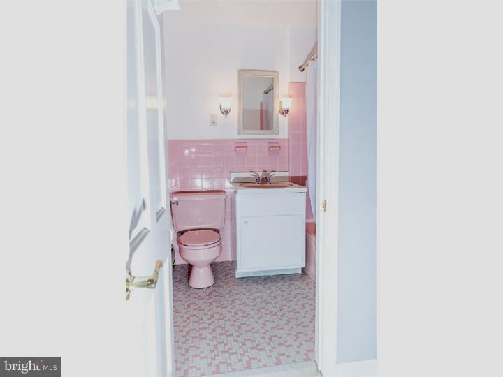 4 Post Road Malvern, PA 19355 - Photo 14 of 25 Bathroom