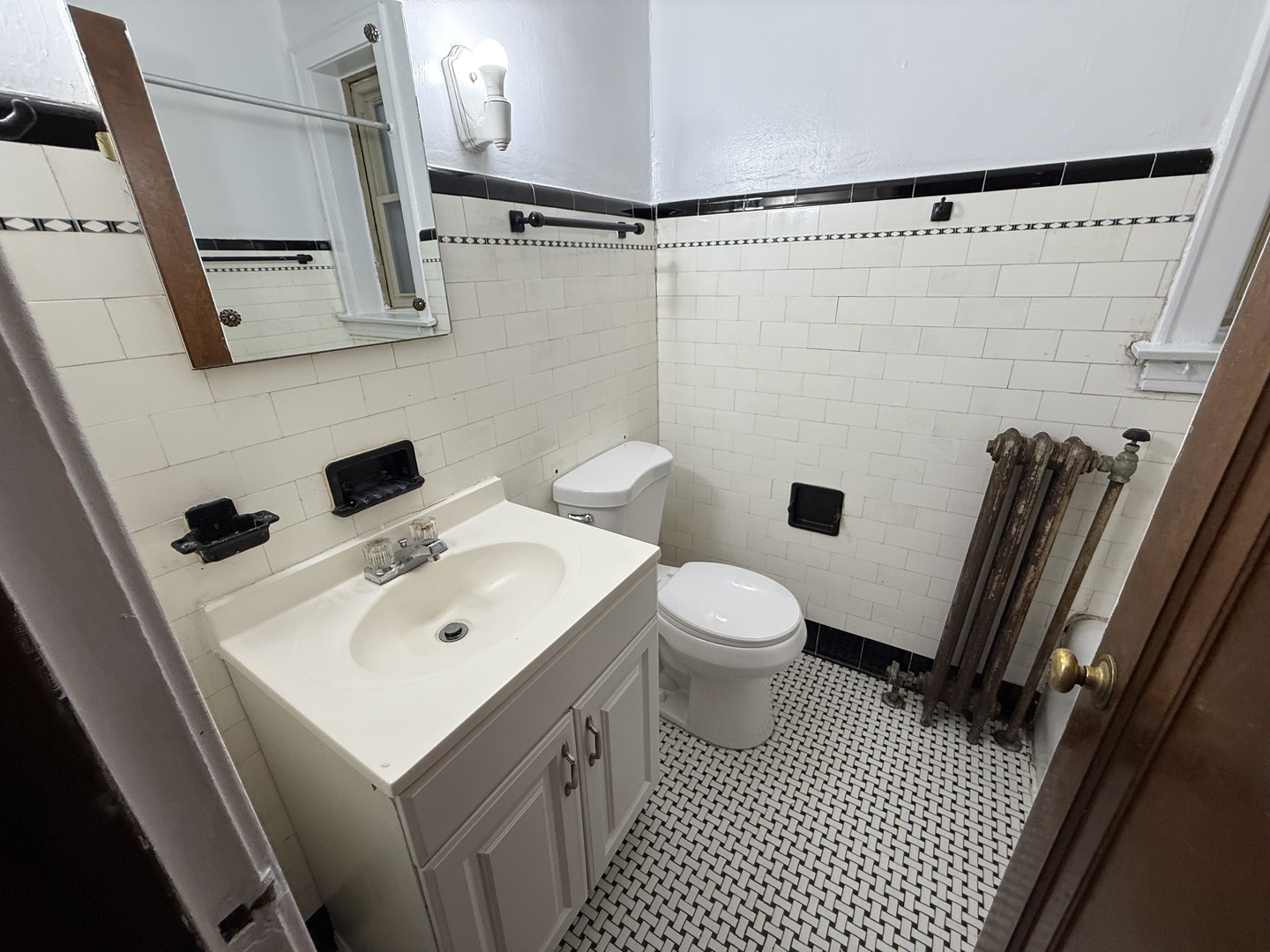 3146 South Harlem Avenue, Unit 2D Riverside, IL 60546 - Photo 7 of 8