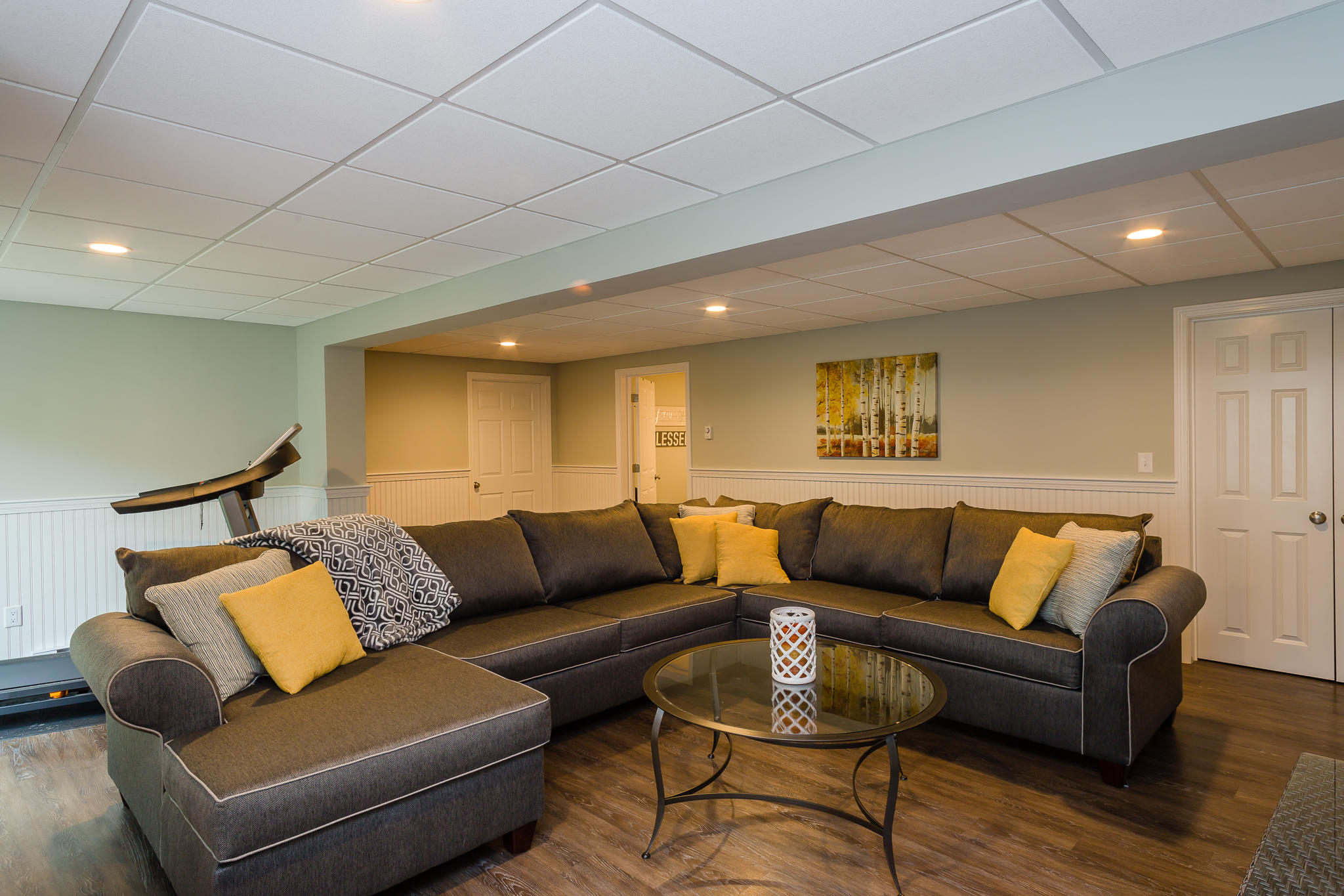 85 Palmer Road Mashpee, MA 02649 - Photo 28 of 38 a living room with furniture and a wooden floor