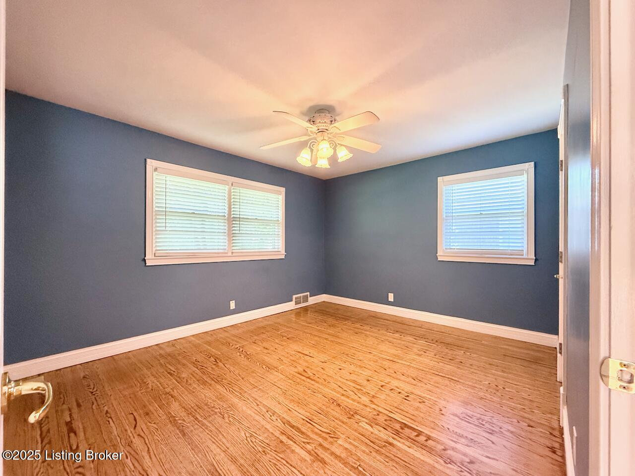 2903 Cambridge Road Louisville, KY 40220 - Photo 15 of 31 Bedroom 2
