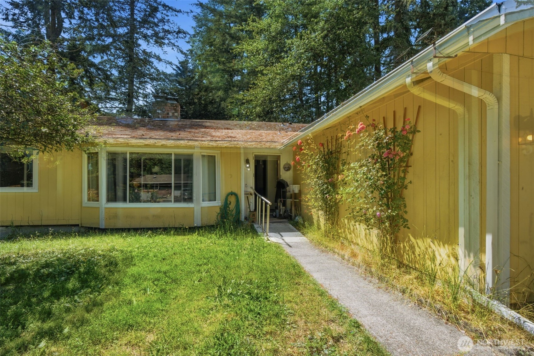527 Ranger Drive Southeast Olympia, WA 98503 - Photo 2 of 29