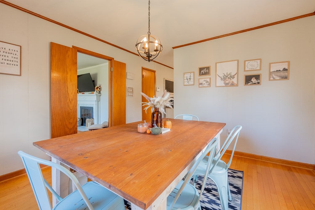 4765 Robinson Tract Road Pulaski, VA 24301 - Photo 14 of 61 Gallery Image 14
