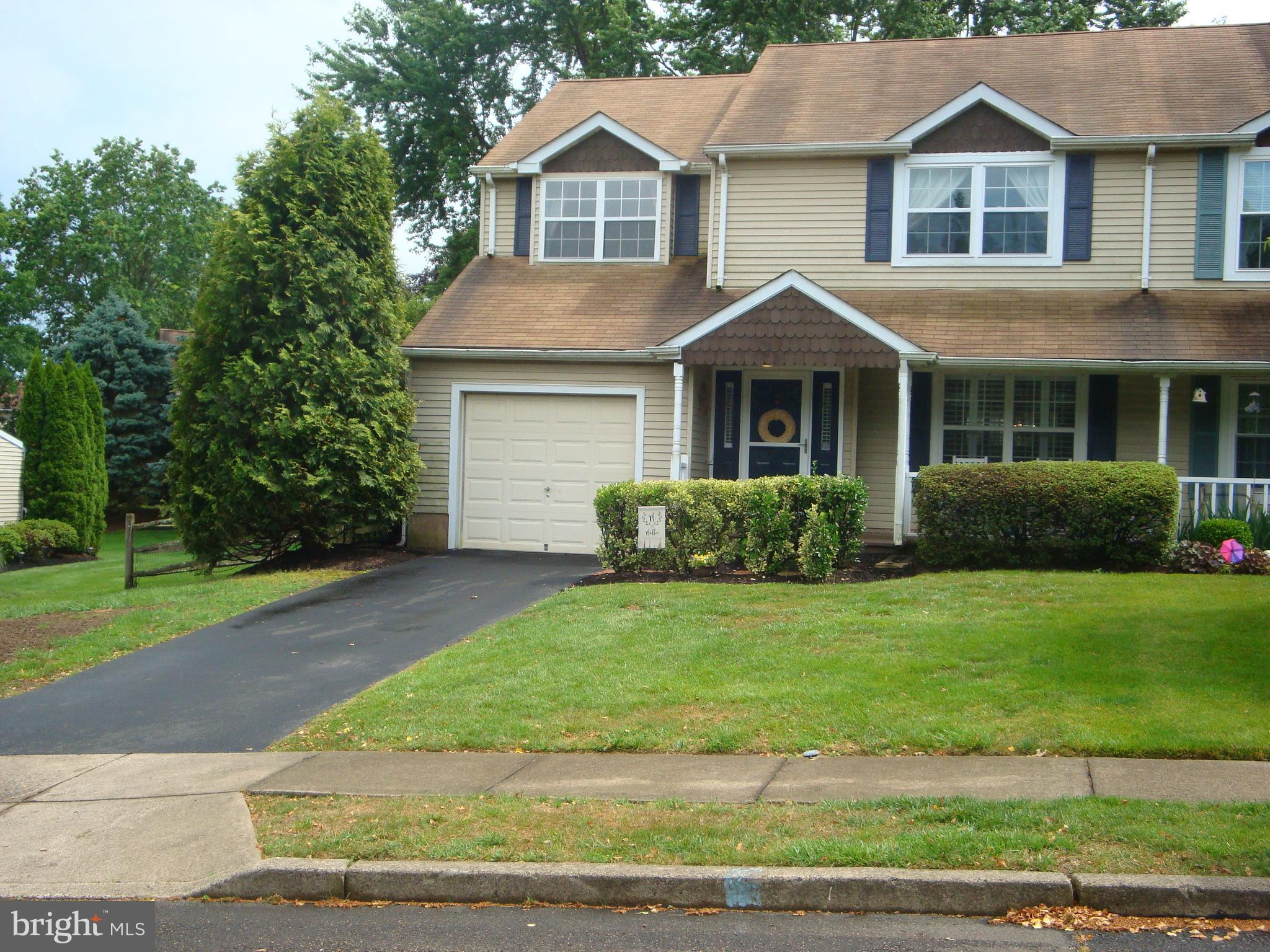 181 North Timber Road Holland, PA 18966 - Photo 1 of 37 Front exterior