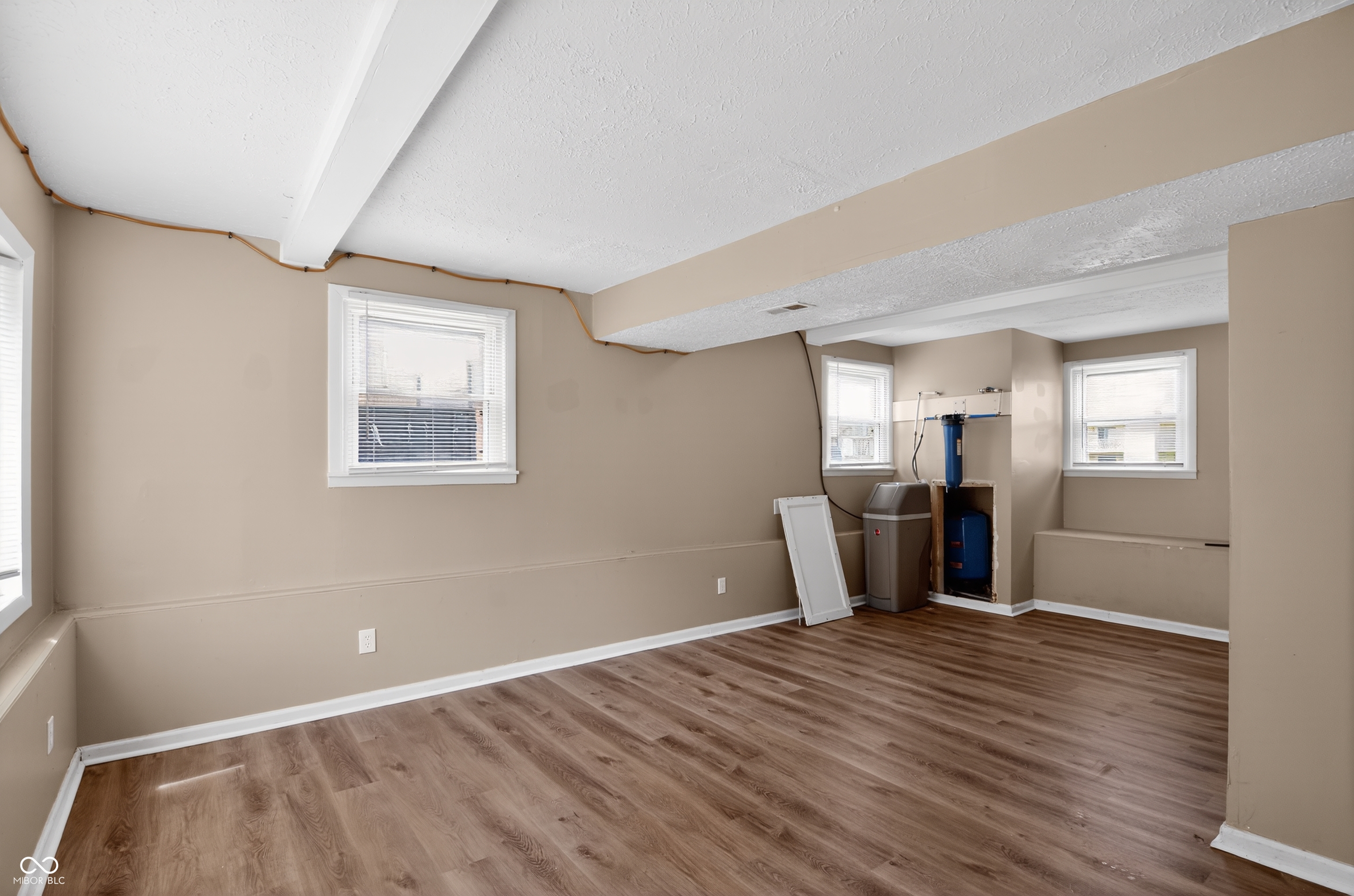 4231 Thompson Road Indianapolis, IN 46237 - Photo 16 of 40