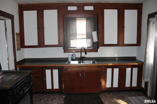 $64,900 | 422 Ross Street, Kewanee, IL 61443