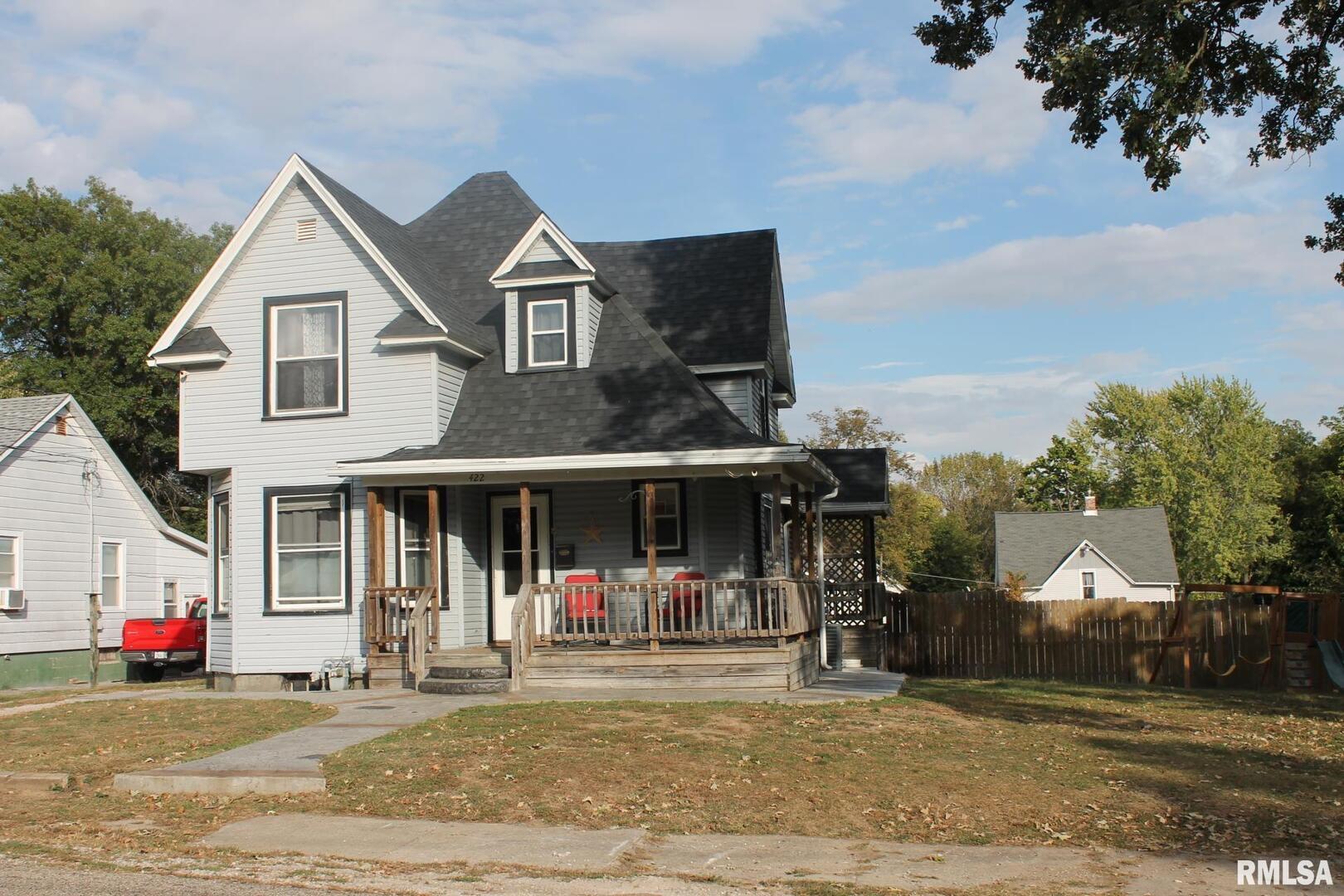 422 Ross Street Kewanee, IL 61443 - Photo 2 of 22