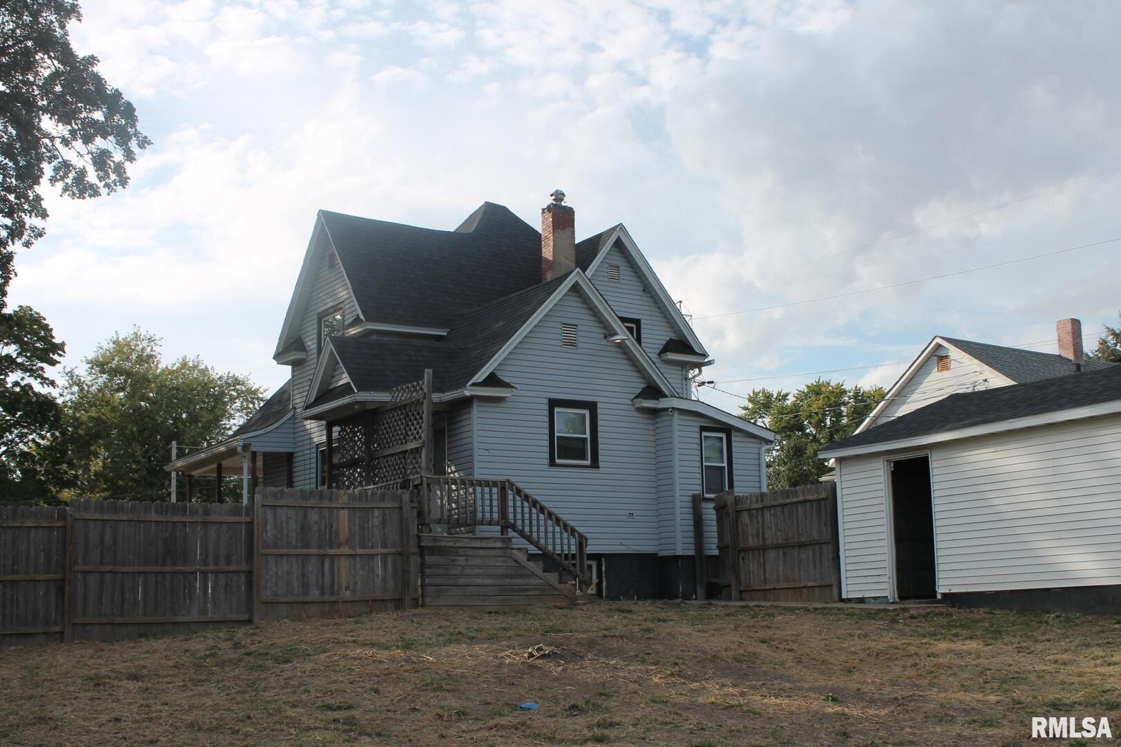 422 Ross Street Kewanee, IL 61443 - Photo 5 of 22