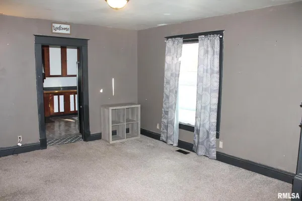 $64,900 | 422 Ross Street, Kewanee, IL 61443
