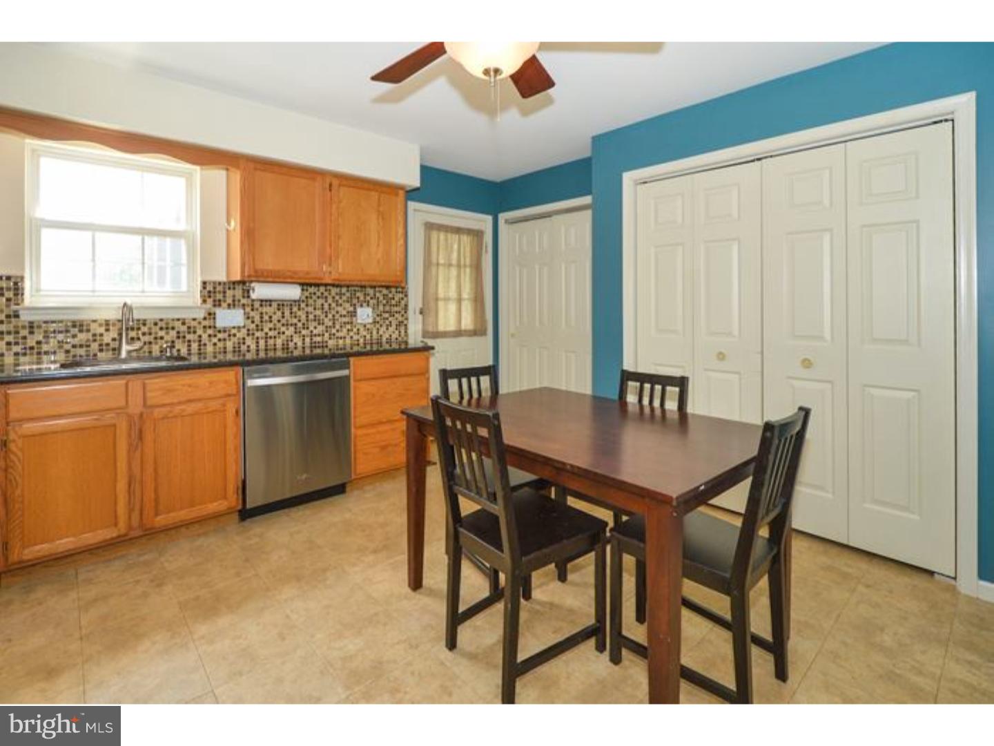2850 Cowpath Road Hatfield, PA 19440 - Photo 11 of 25 Kitchen