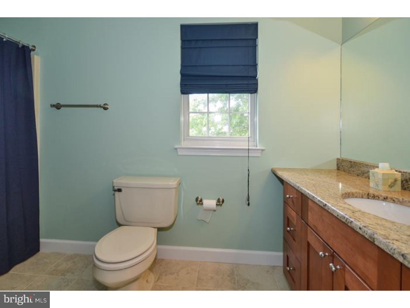 2850 Cowpath Road Hatfield, PA 19440 - Photo 17 of 25 Bathroom