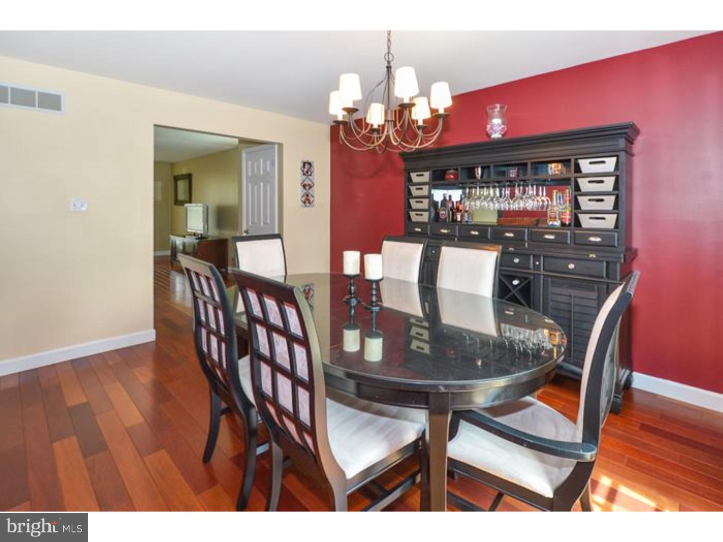 2850 Cowpath Road Hatfield, PA 19440 - Photo 7 of 25 Dining Room
