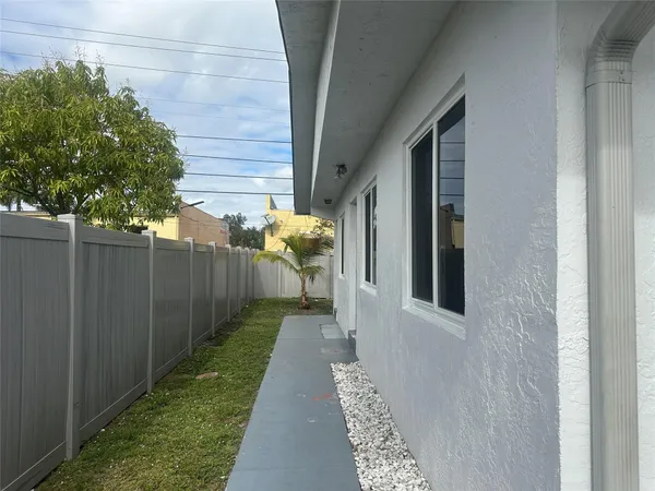 $2,500 | 6109 Southwest 30th Street, Unit 4, Miramar, FL 33023