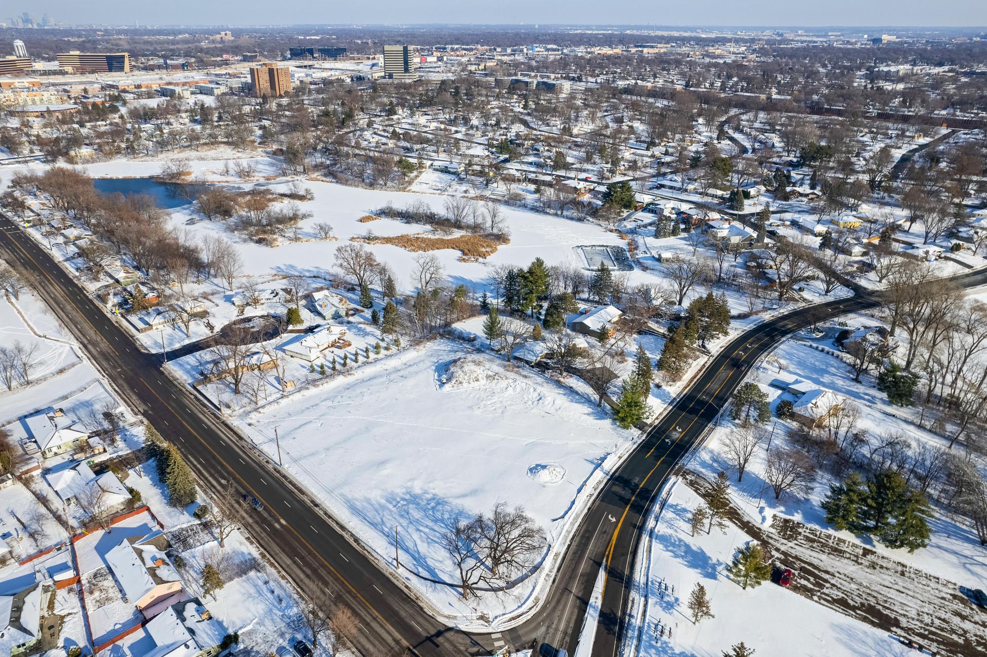 8545 Penn Avenue South Bloomington, MN 55431 - Photo 2 of 4