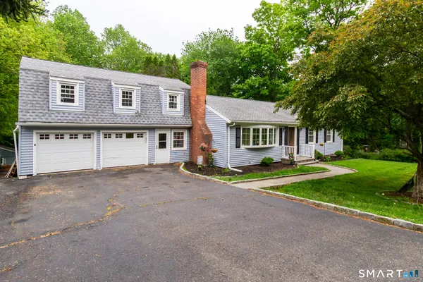 $649,900 | 23 Great Neck Road, Trumbull, CT 06611