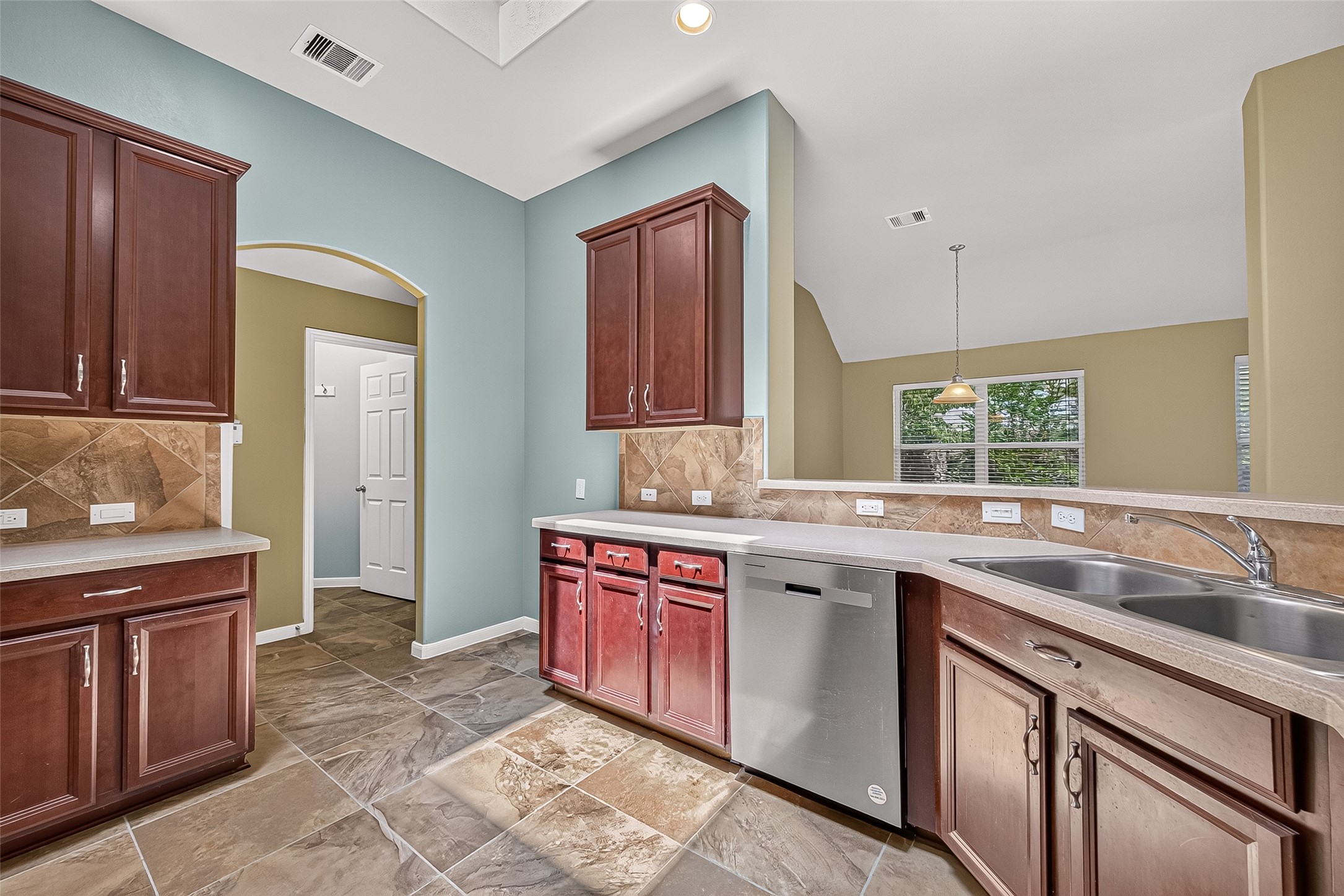 2014 Foxgate Drive Rosenberg, TX 77471 - Photo 10 of 24 Tons of Natural Light from the Skylight!