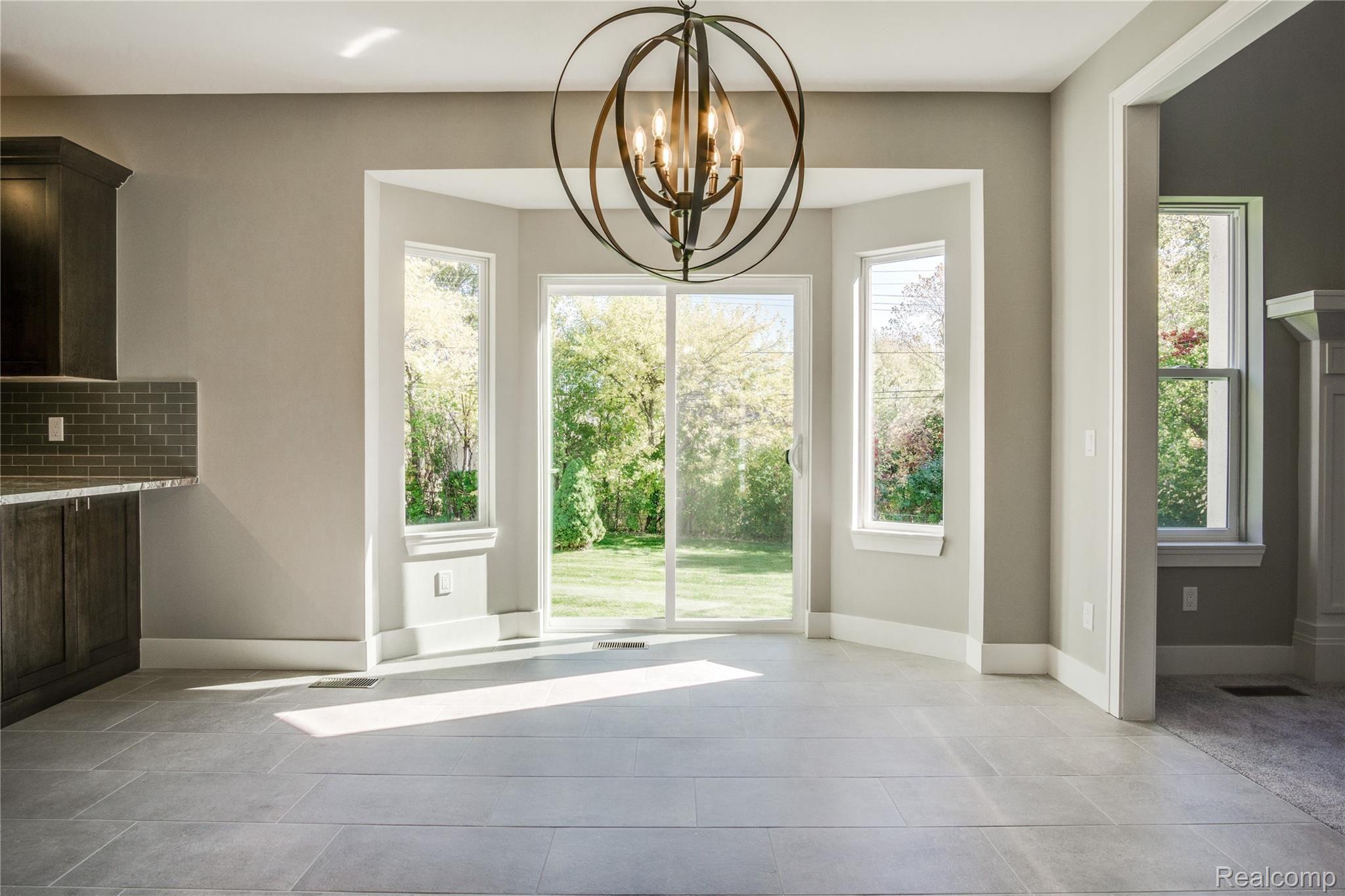 3909 Samuel Avenue Rochester, MI 48309 - Photo 10 of 35 Interiors (10 of 45).JPG
