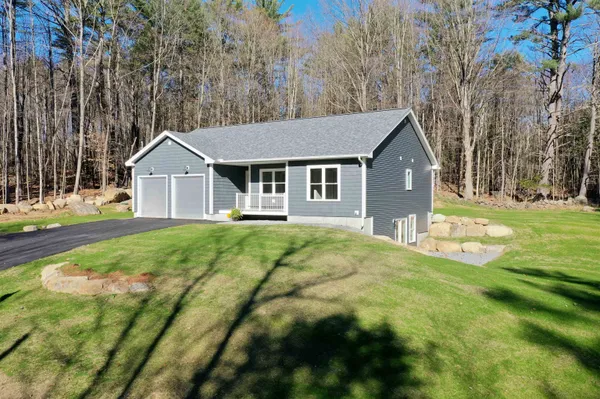 $625,000 | 17 Fairgrounds Road, Bradford, NH 03221