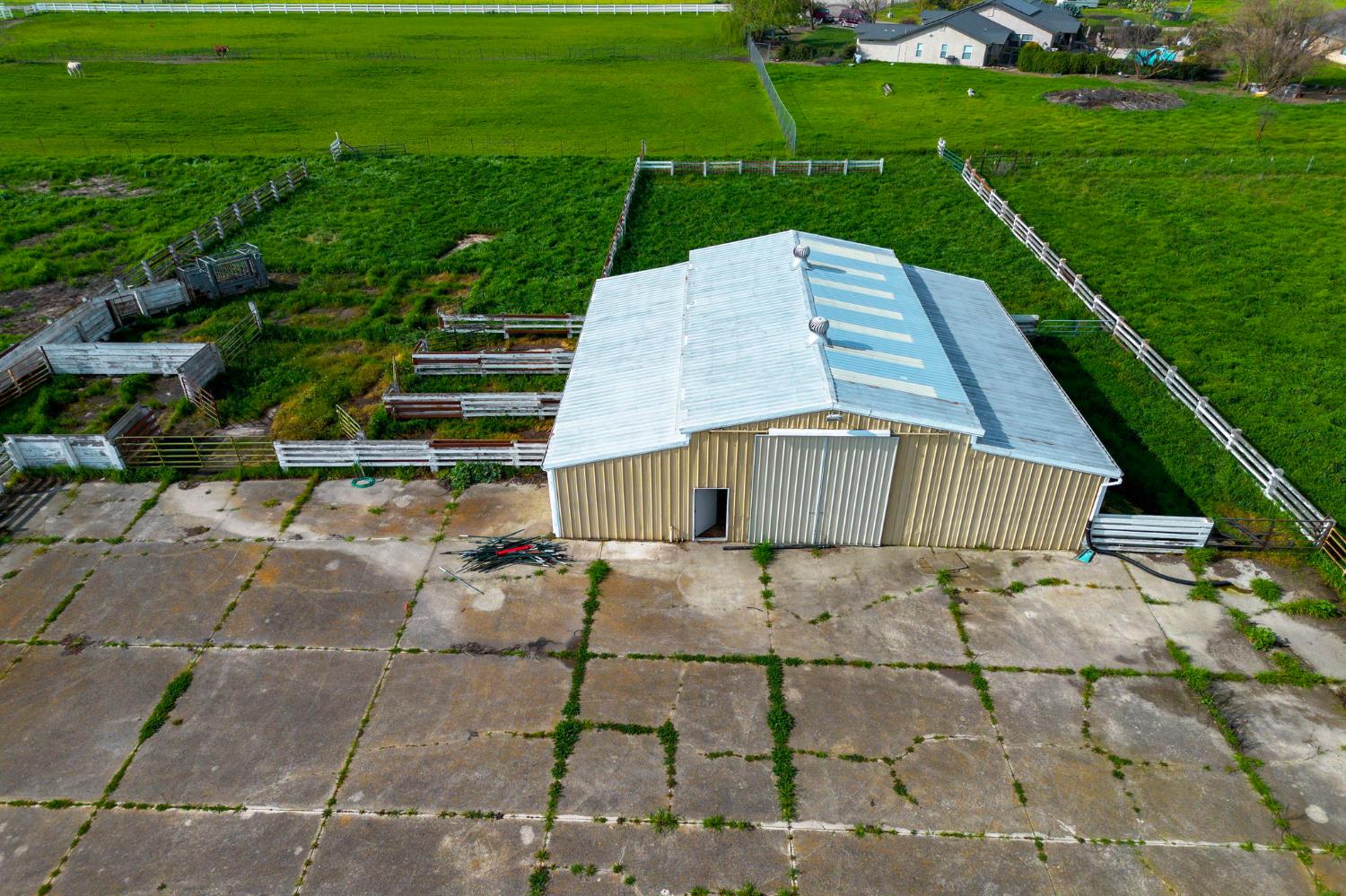 11551 East Tokay Colony Road Lodi, CA 95240 - Photo 43 of 55