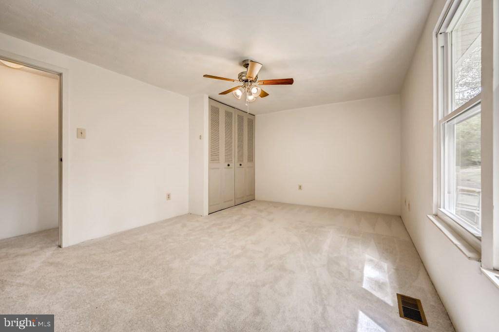 4717 Hawksbury Road Baltimore, MD 21208 - Photo 13 of 28