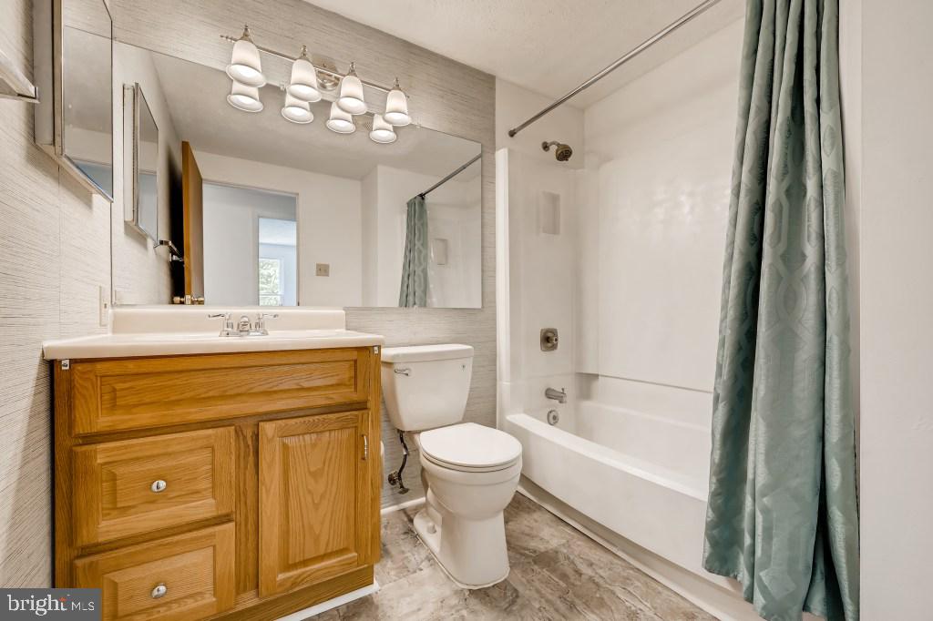 4717 Hawksbury Road Baltimore, MD 21208 - Photo 15 of 28