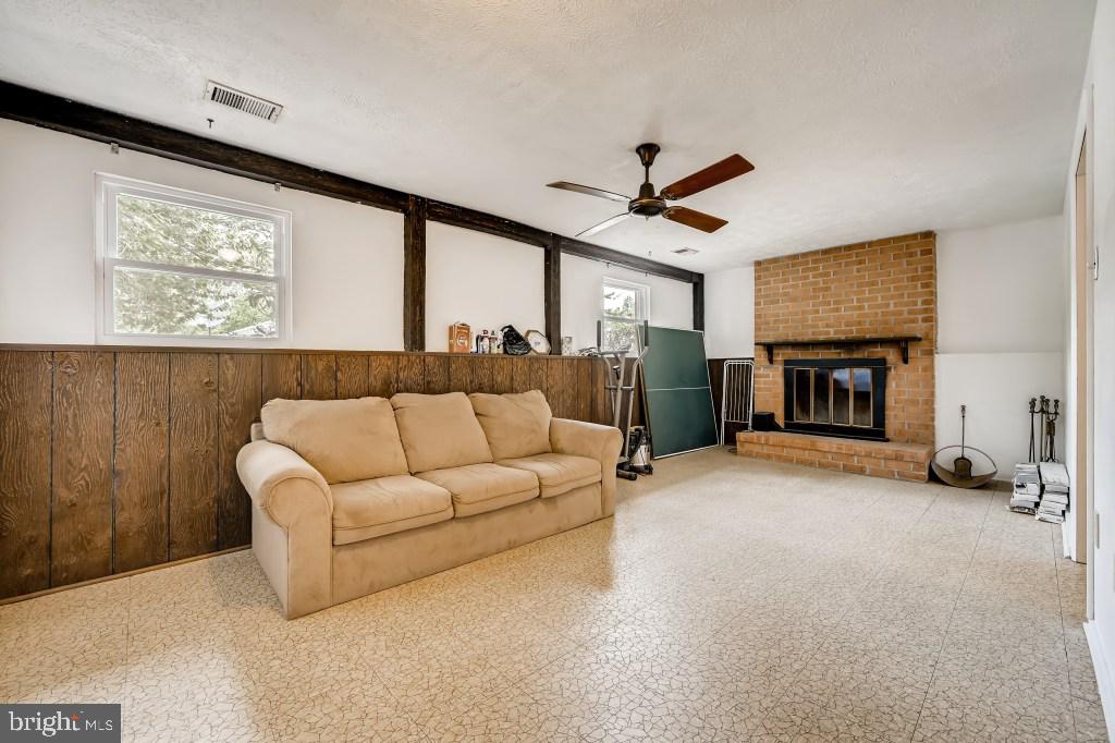 4717 Hawksbury Road Baltimore, MD 21208 - Photo 20 of 28