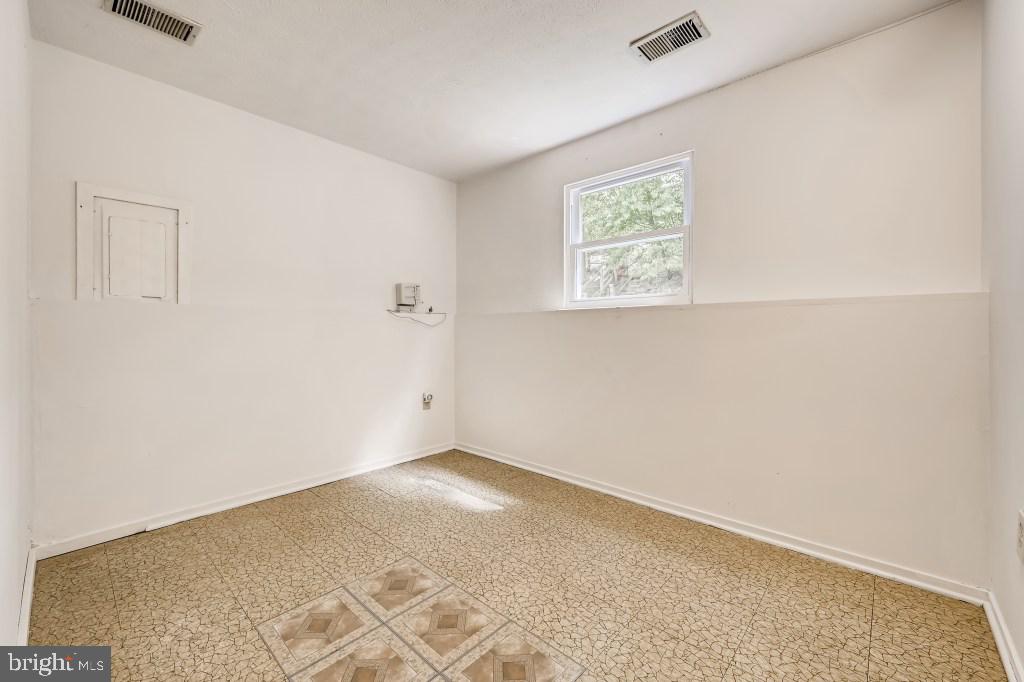 4717 Hawksbury Road Baltimore, MD 21208 - Photo 22 of 28