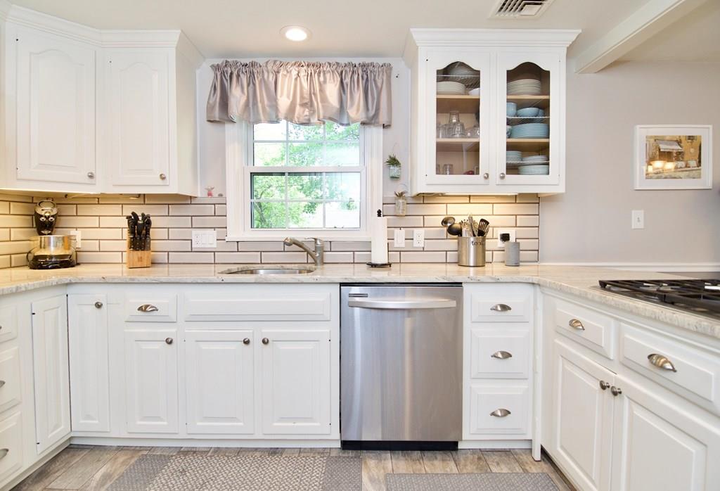 106 Ridge Road East Longmeadow, MA 01028 - Photo 6 of 42 Gallery Image 6