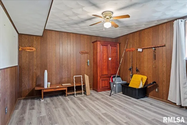 $240,000 | 30571 Walnut Drive, Girard, IL 62640