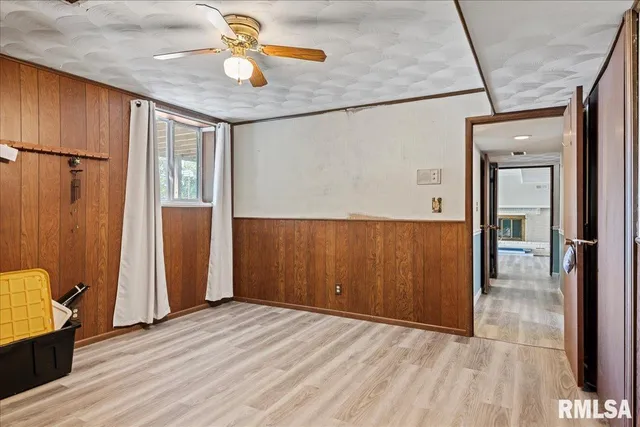 $240,000 | 30571 Walnut Drive, Girard, IL 62640