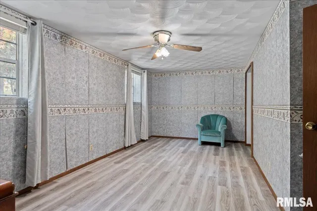 $240,000 | 30571 Walnut Drive, Girard, IL 62640