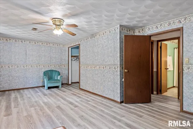 $240,000 | 30571 Walnut Drive, Girard, IL 62640