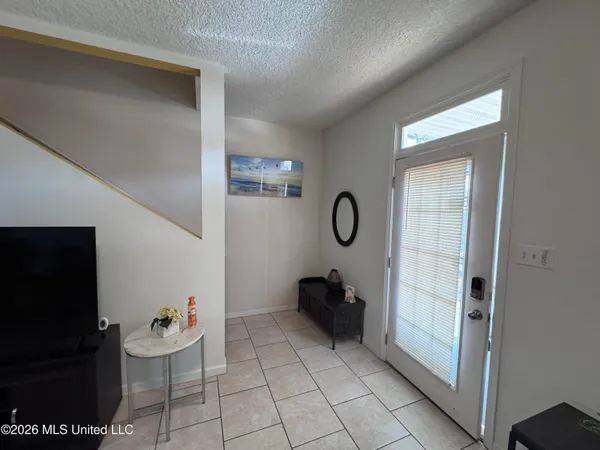 $2,200 | 1100 Century Oaks Drive, Unit A, Gulfport, MS 39507