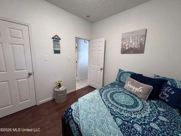 $2,200 | 1100 Century Oaks Drive, Unit A, Gulfport, MS 39507