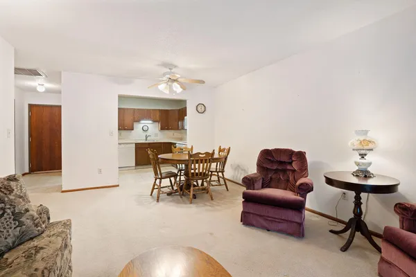 $84,900 | 1200 18th Avenue Northwest, Unit 111, Austin, MN 55912