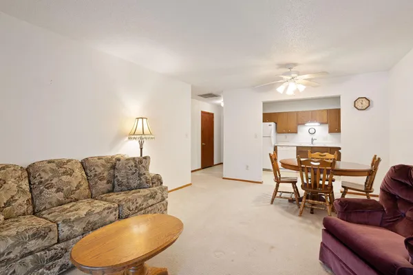 $84,900 | 1200 18th Avenue Northwest, Unit 111, Austin, MN 55912