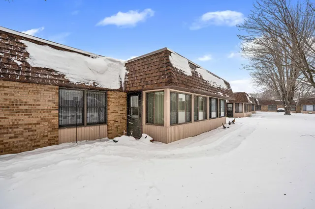 $84,900 | 1200 18th Avenue Northwest, Unit 111, Austin, MN 55912