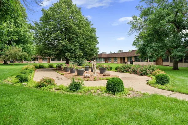 $84,900 | 1200 18th Avenue Northwest, Unit 111, Austin, MN 55912