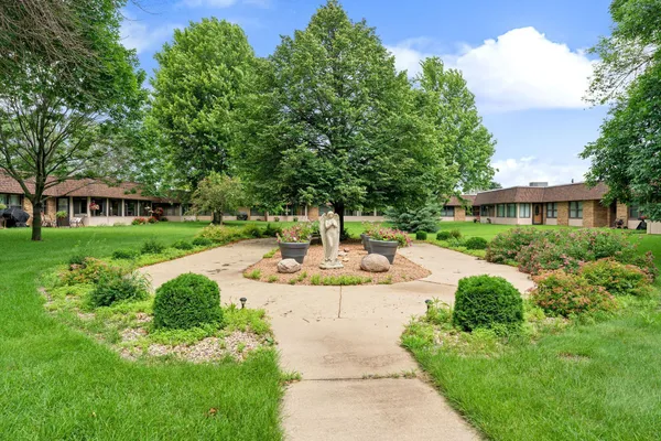 $84,900 | 1200 18th Avenue Northwest, Unit 111, Austin, MN 55912