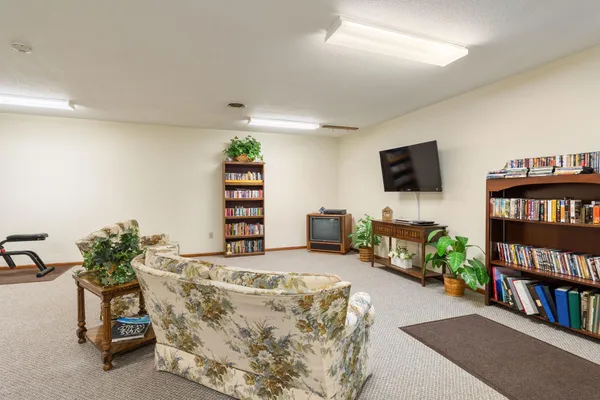 $84,900 | 1200 18th Avenue Northwest, Unit 111, Austin, MN 55912