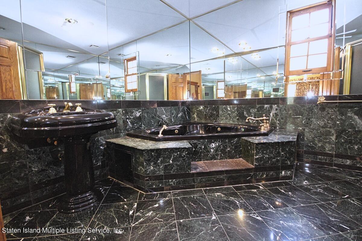 35 Beebe Street Staten Island, NY 10301 - Photo 20 of 33 Master Bathroom