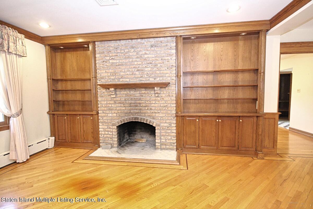 35 Beebe Street Staten Island, NY 10301 - Photo 10 of 33 Beebe Fireplace