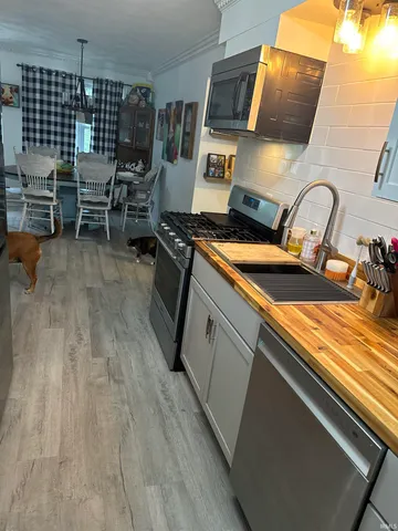 $249,900 | 2 Pin Oak Drive, Vincennes, IN 47591