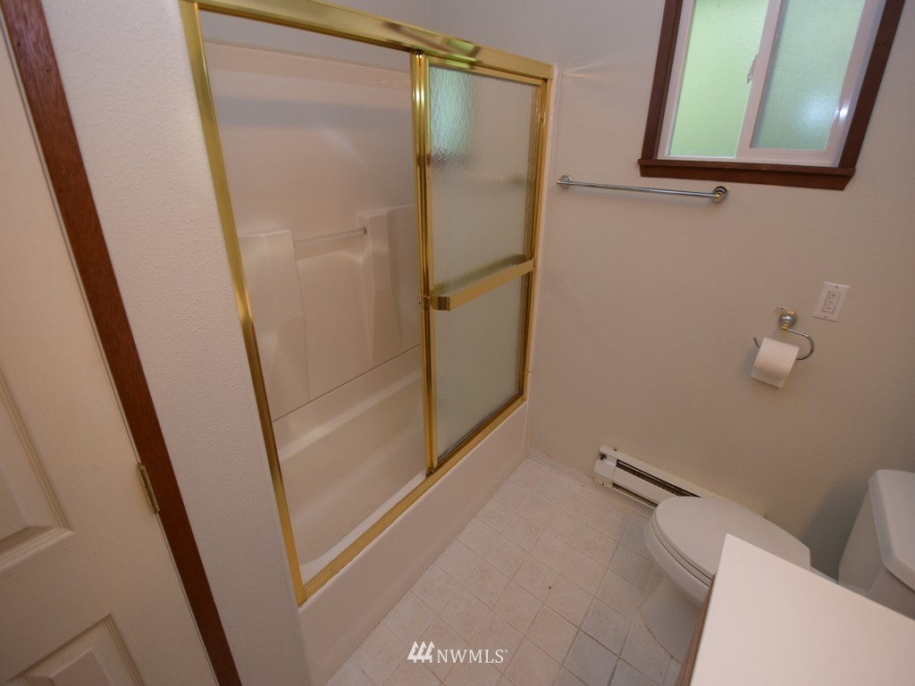 1324 Southeast Salmonberry Road Port Orchard, WA 98366 - Photo 15 of 25 Gallery Image 15