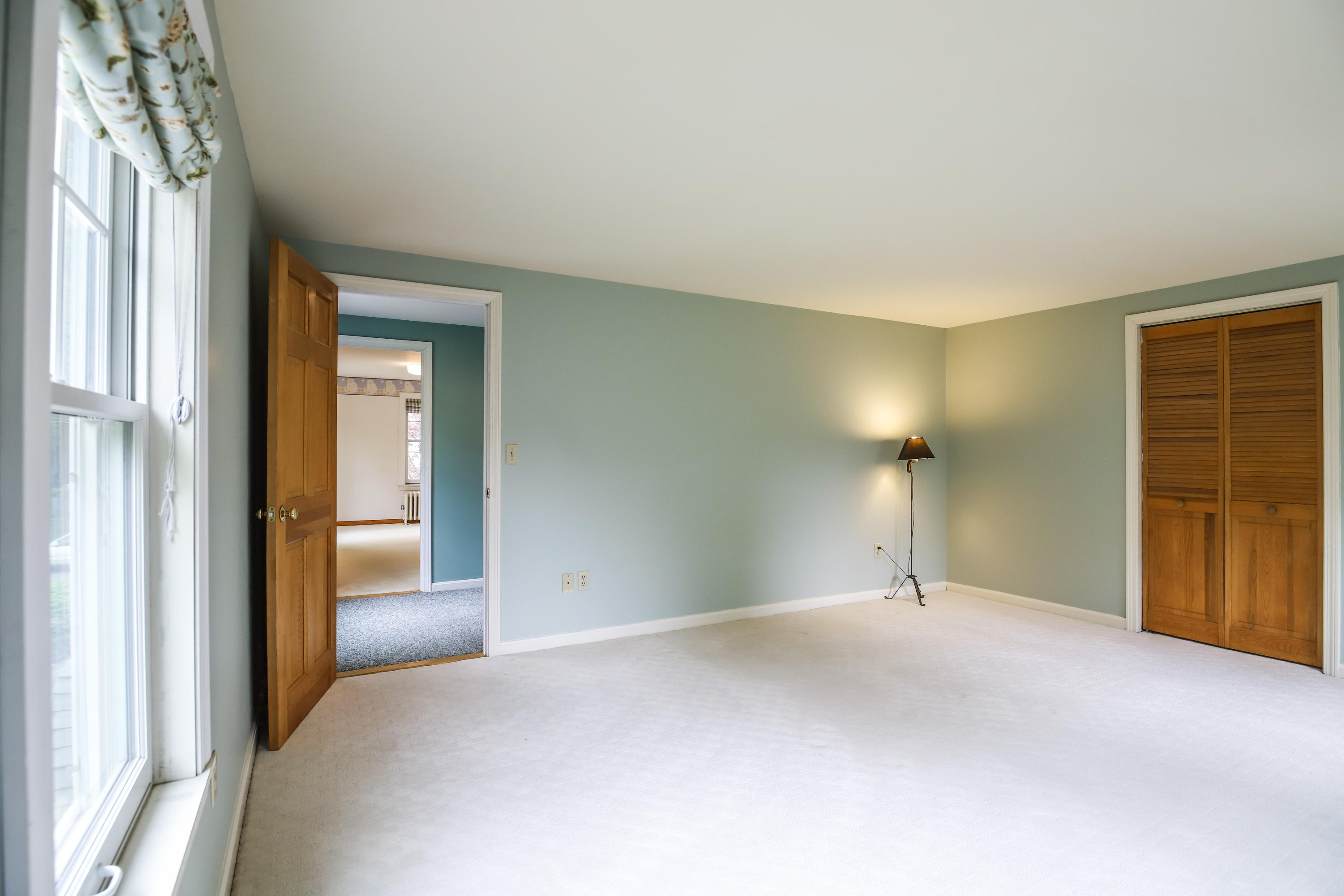 124 Clinton Street Portland, ME 04103 - Photo 39 of 57 124 Flinton St Portland - 36Bed1