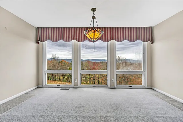 $385,000 | 4958 Hunting Hills Circle, Roanoke, VA 24018