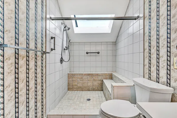 $359,900 | 4958 Hunting Hills Circle, Roanoke, VA 24018