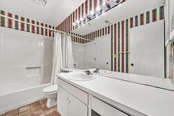 $359,900 | 4958 Hunting Hills Circle, Roanoke, VA 24018